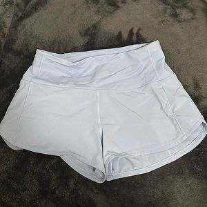 Lulu speed up hight rise shorts